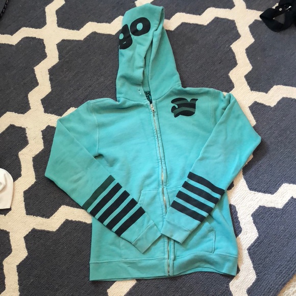 Tops - Free city size 1 zip up!